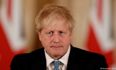 مطالبات في بريطانيا تدعو إلى استقالة رئيس الوزراء بوريس جونسون 