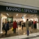 Marks & Spencer  ترفع الحد الأدنى للأجور إلى  وتوفر فحوصات طبية مجانية 