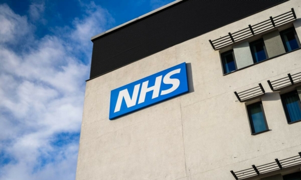 أزمة التوظيف في NHS England  تتفاقم مع 110.000 وظيفة شاغرة 