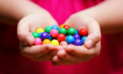 مدارس بريطانية تحظر بيع حلوى "Haribo" لاحتوائها على مخدرات 