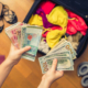 معلومات هامة لتجنب فقدان المال أثناء السفر في الرحلات السياحية 