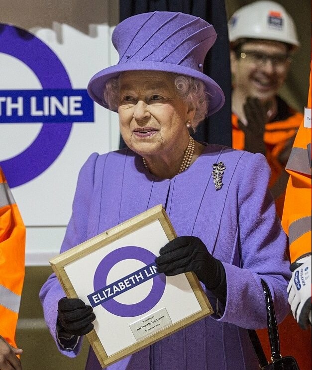 افتتاح خط مترو أنفاق جديد في لندن يحمل اسم الملكة إليزابيث في 24 مايو الحالي 