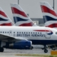عمال الخطوط الجوية البريطانية في مطار  هيثرو يصوتون لصالح إضراب الأجور 