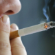 الحكومة البريطانية تخطط لرفع السن القانوني للتدخين  إلى 21 سنة 
