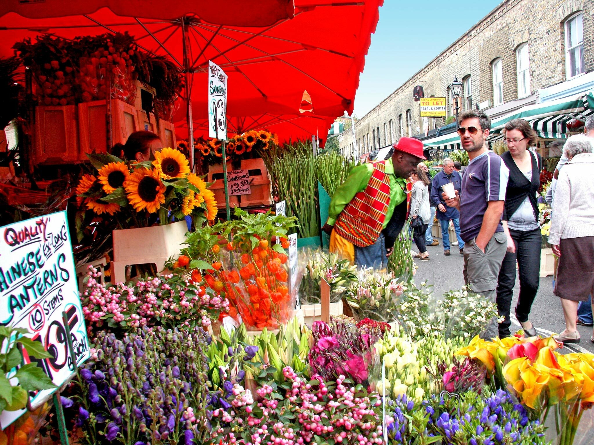 تعرف على أجمل أسواق الزهور في لندن "كولومبيا  روود" 