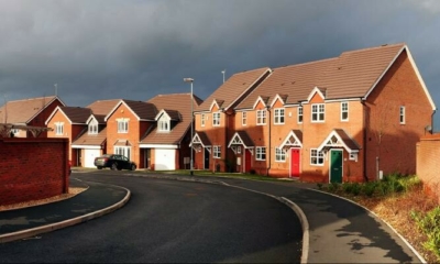 أسعار المنازل في بريطانيا تسجل انخفاضاً جديداً بنسبة 1.3% 