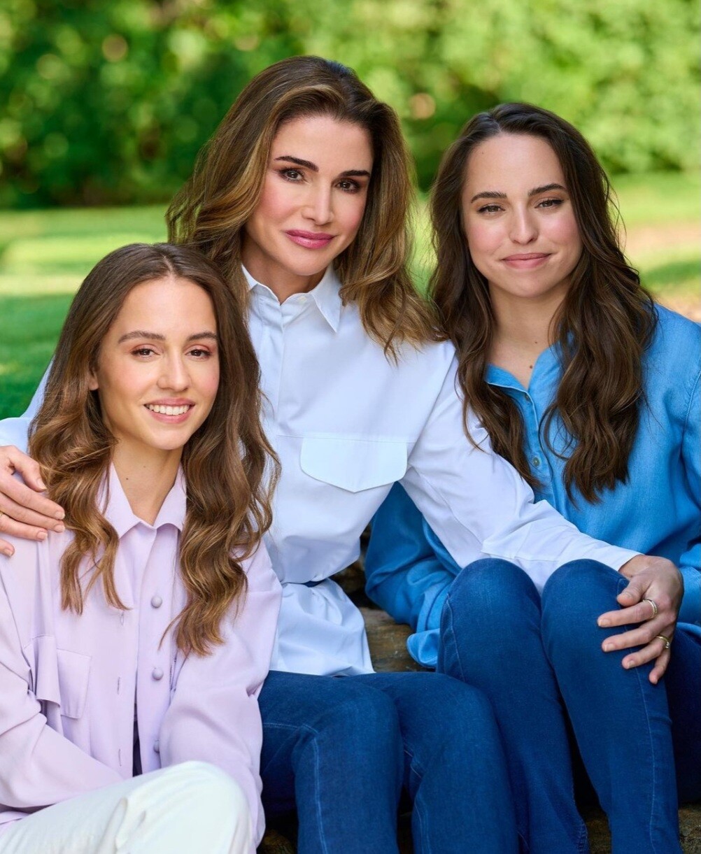 الملكة رانيا جدة مستقبلية مرحة وصديقة مخلصة لأولادها .. الجانب العاطفي من الملكة 