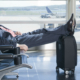 إليك أهم النصائح للنوم في المطار إذا تأخرت طائرتك 