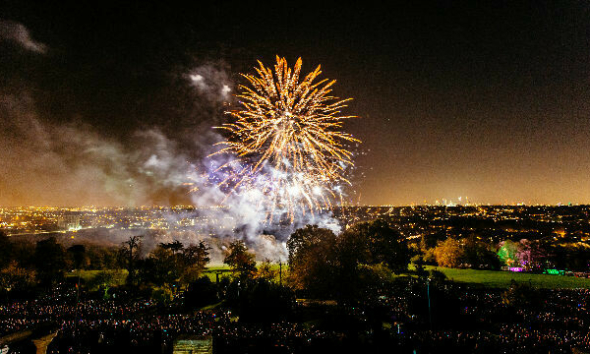 إليك أفضل عروض الألعاب النارية في لندن بـ "Bonfire Night" لعام 2022 