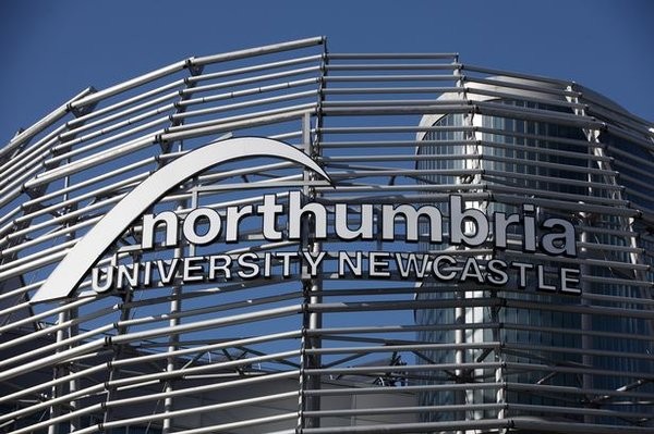 جامعة نورثمبريا في بريطانيا تطلق منحة للمدربين الموهوبين رياضياً 