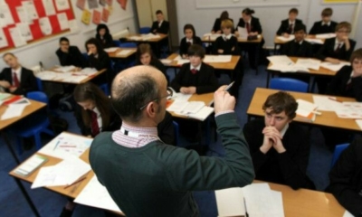 مئات المدارس البريطانية تفقد مكانتها المتميزة.. إليكم السبب! 
