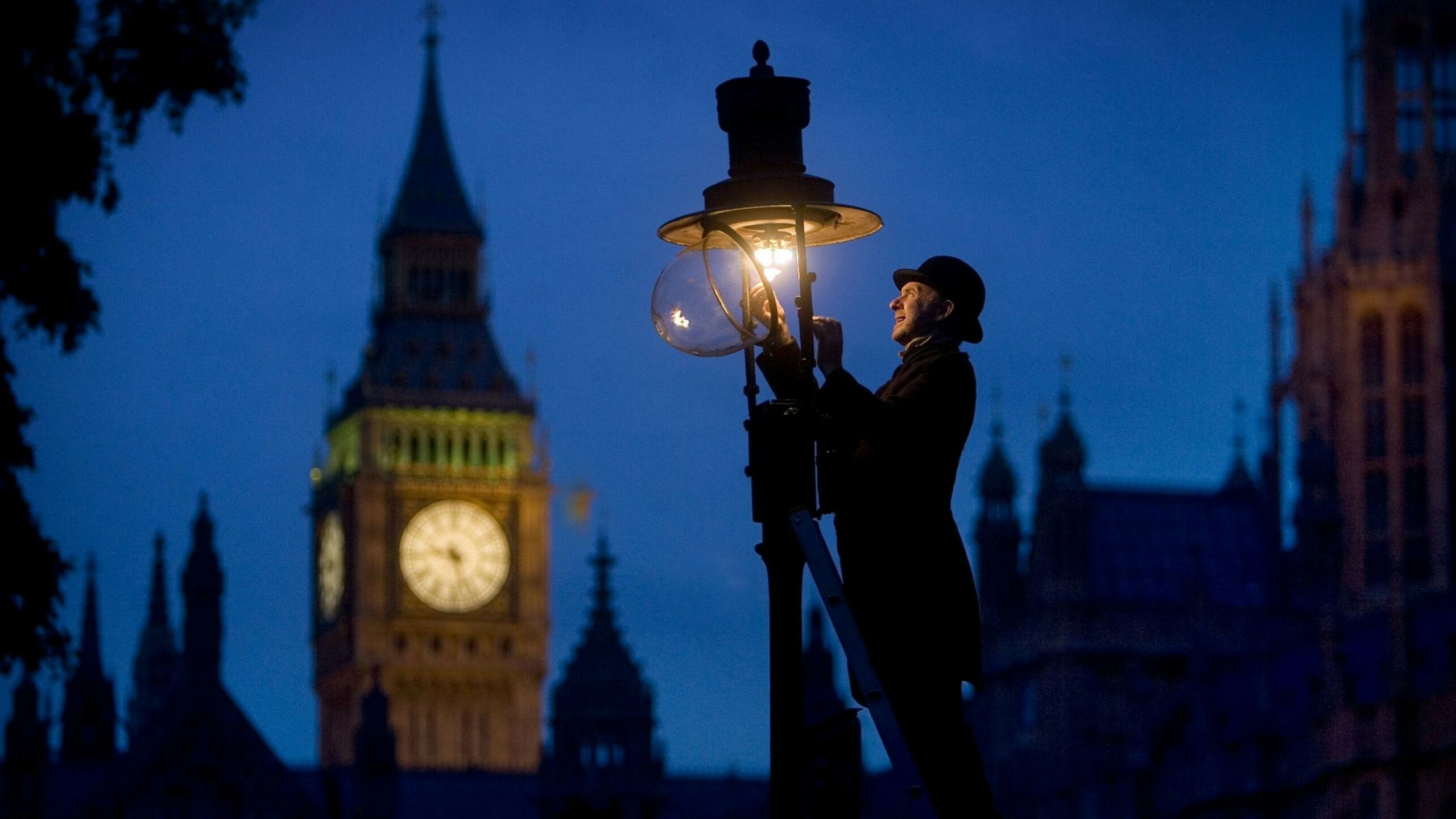 لماذا يتمسك سكان لندن بمصابيح الغاز القديمة؟ 