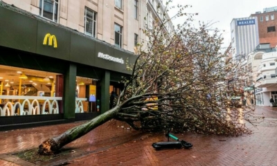 بالصور.. العاصفة "كلاوديو" تضرب بريطانيا والأرصاد الجوية تحذر 
