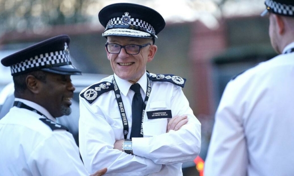 الثقة في شرطة لندن تتراجع مع ازدياد قضايا الاعتداءات الجنسية ضد ضباطها! 