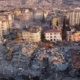 وزير التنمية البريطاني يزور مكان الزلزال جنوب تركيا 