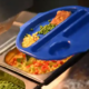 بريطانيا تخطط لتقديم وجبات غذائية مجانية في المدارس الابتدائية 
