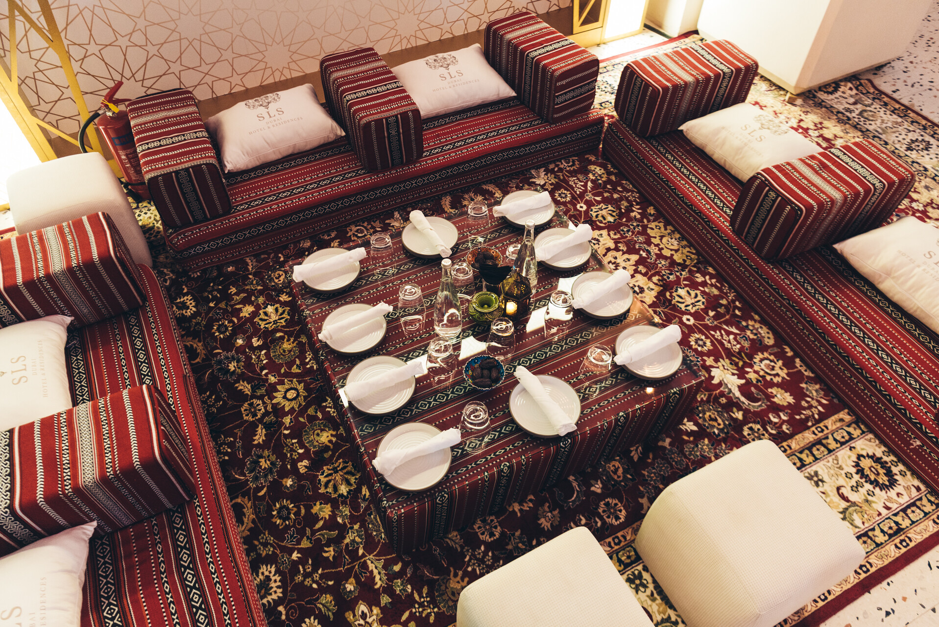 احتفلوا بالشهر الفضيل مع الإفطار بين السحاب في فندق "إس إل إس" دبي 