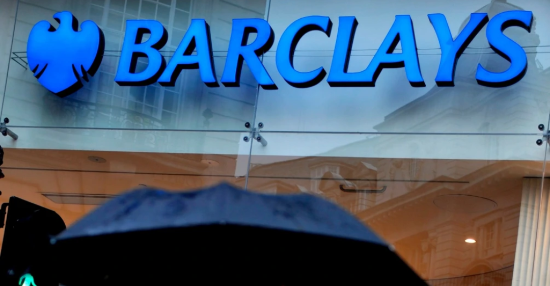 بنك "باركليز" البريطاني يعلن إغلاق عدة فروع.. إليكم القائمة 