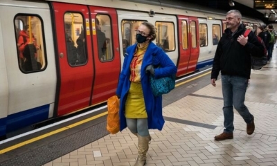 دعوات لارتداء أقنعة الوجه في بريطانيا بعد ظهور سلالة جديدة شديدة العدوى لكورونا 