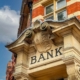 بنك رئيسي سيغلق 15 فرعًا له هذا العام في بريطانيا.. تعرف عليها! 
