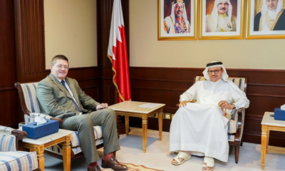 وزير الخارجية البحريني يستقبل سفير المملكة المتحدة لدى مملكة البحرين 