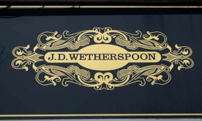 القائمة الكاملة لسلسلة متاجر Wetherspoons التي أغلقت أبوابها في بريطانيا 