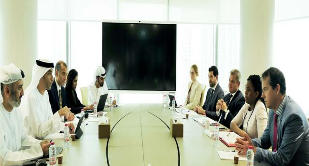الإمارات والمملكة المتحدة تبحثان الشراكة الاستثمارية وزيادة حجم التبادل التجاري 