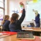 أرقام صادمة حول استقالة معلمين من المدارس الحكومية في بريطانيا! 