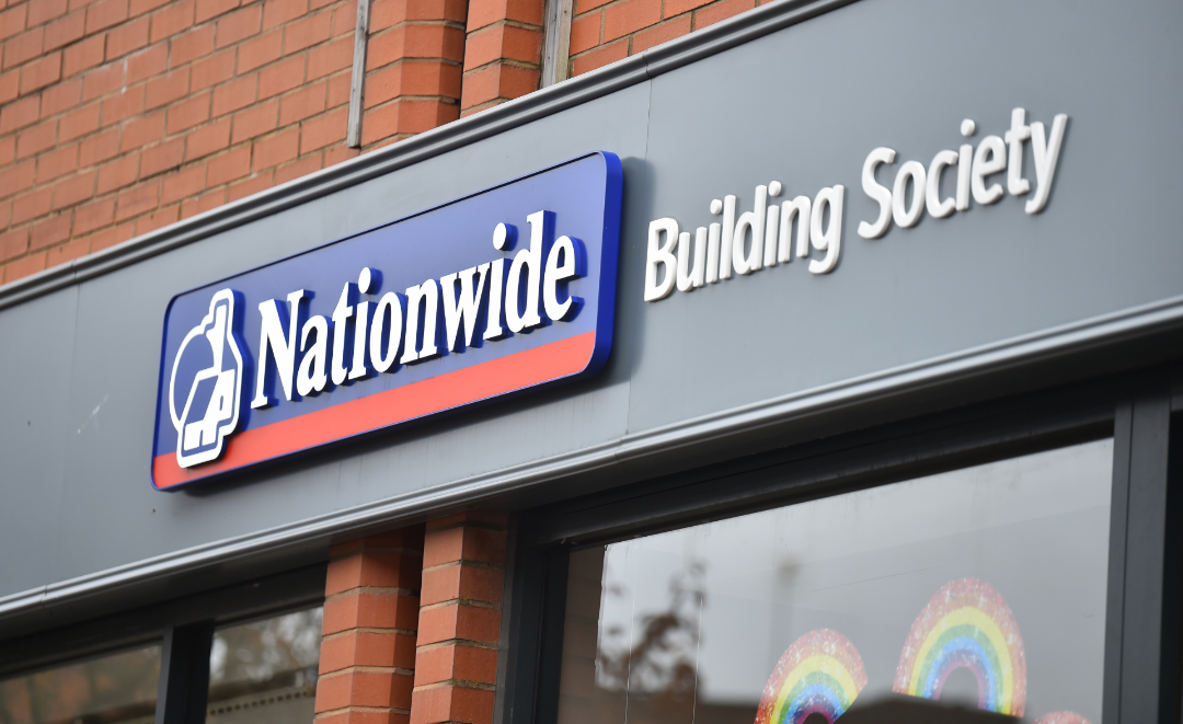 "Nationwide" تقدم لعملائها في بريطانيا دفعة نقدية مجانية بقيمة 100 جنيه إسترليني 