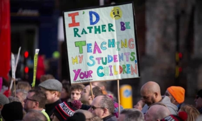 زيادة الأجور بنسبة 6.5٪ ستنهي إضرابات المعلمين في إنجلترا 