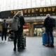 شركات القطار في بريطانيا تحذر الركاب من اضرابات السكك الحديدية هذا الأسبوع 
