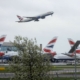 "فشل" مراقبة الحركة الجوية يضرب مطارات المملكة المتحدة 