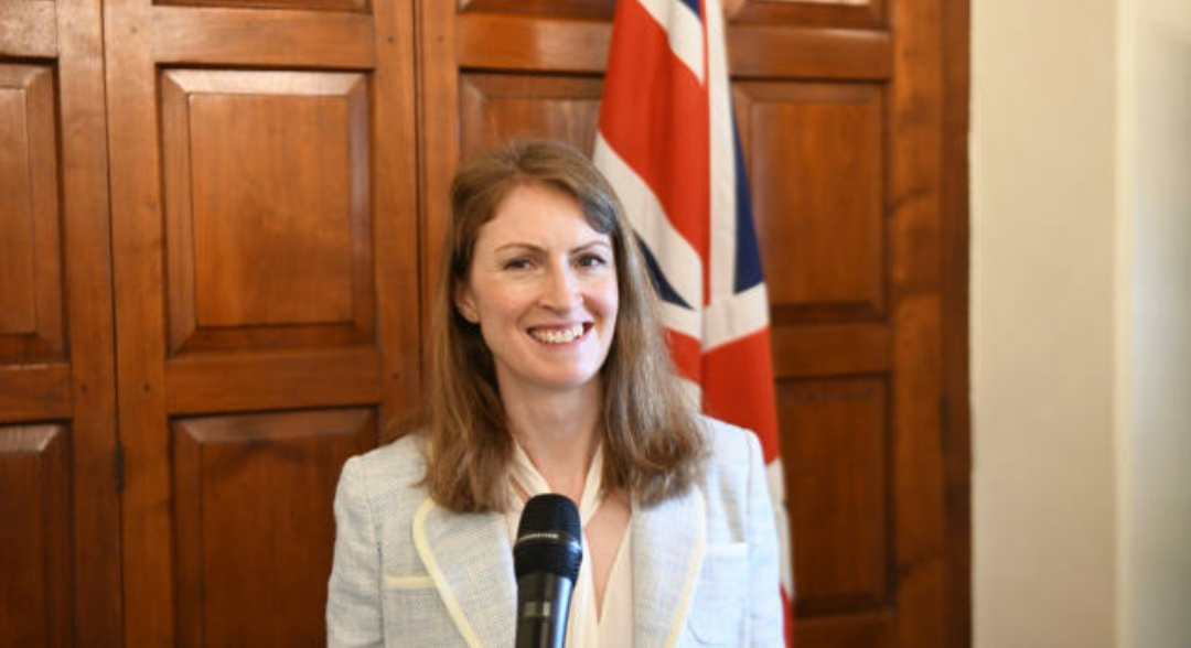 سفيرة بريطانيا في الكويت: زيارة ولي العهد الكويتي إلى المملكة المتحدة تعزز آليات العمل المشترك 