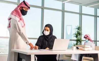 التخصصات المطلوبة في سوق العمل السعودي 2030: أهم 9 مجالات 