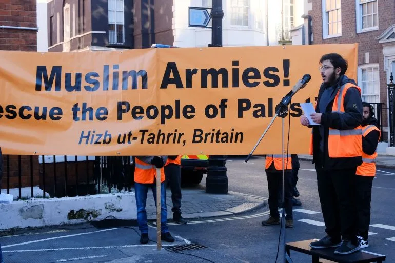 بريطانيا تحظر حزب التحرير لدعمه المقاومة الفلسطينية ضد إسرائيل 