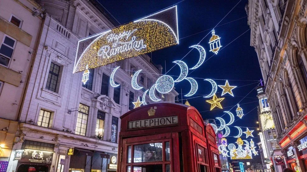 إليك موعد شهر رمضان لعام 2024 في بريطانيا 