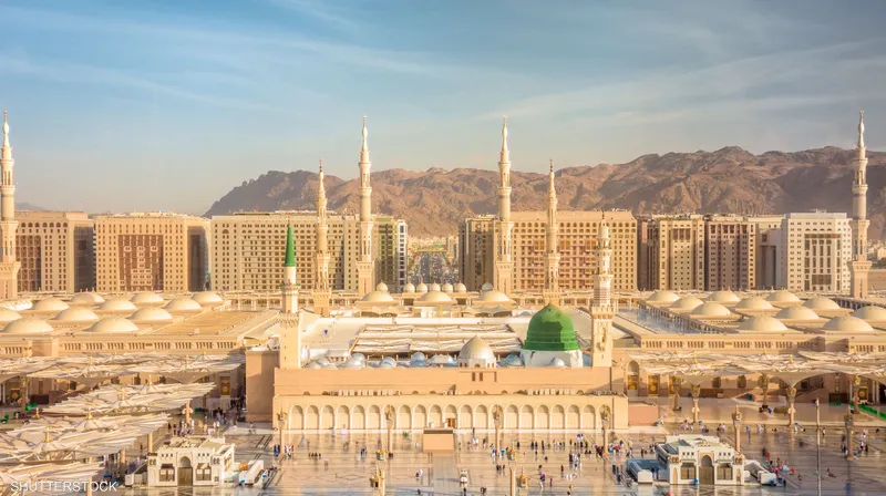 الاستثمار العقاري في مكة والمدينة.. فتح خيارات للمستثمرين الأجانب 