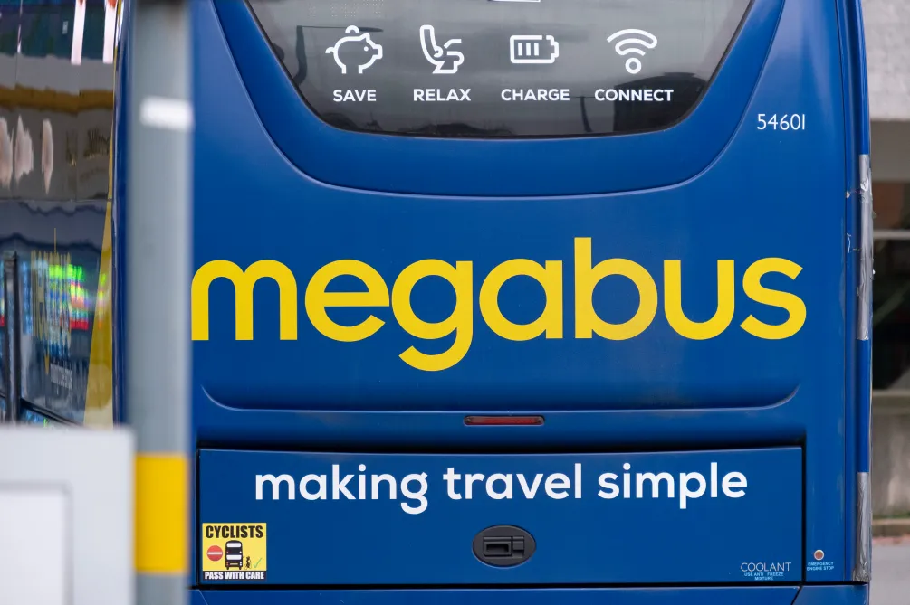2 جنيه إسترليني فقط سعر تذكرة التنقل داخل المملكة المتحدة من شركة Megabus 