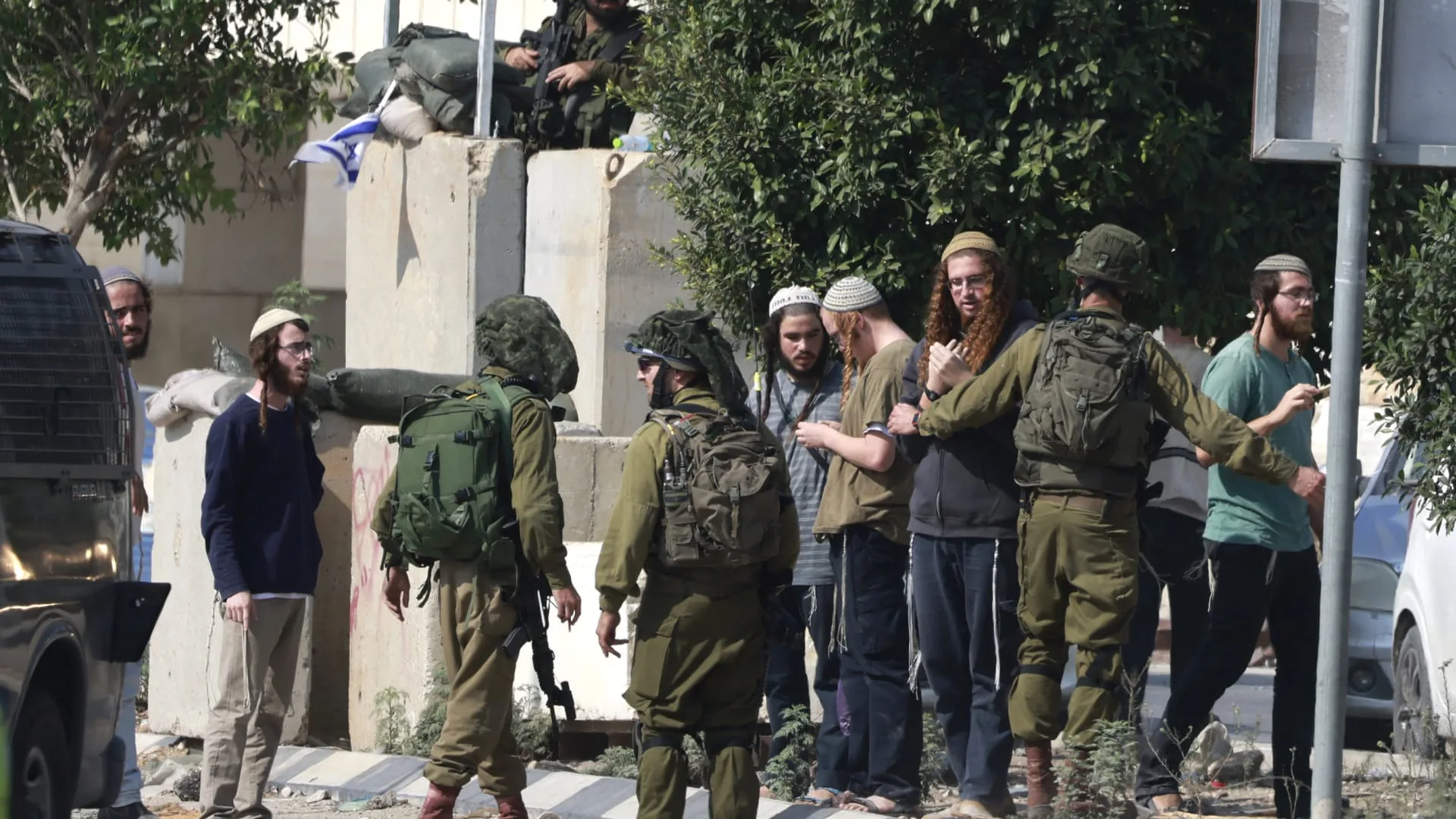 بريطانيا تنضم للعقوبات ضد مستوطنين إسرائيليين في الضفة الغربية 