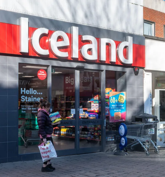 المملكة المتحدة: متاجر أيسلندا تغلق المزيد من فروعها 