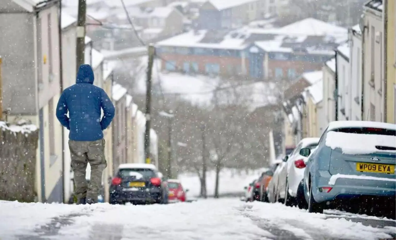الطقس في بريطانيا: أمطار غزيرة وثلوج تضرب البلاد هذا الأسبوع 