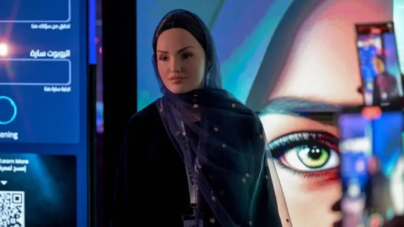 "سارة".. تعرف على أول روبوت سعودي أنثى 