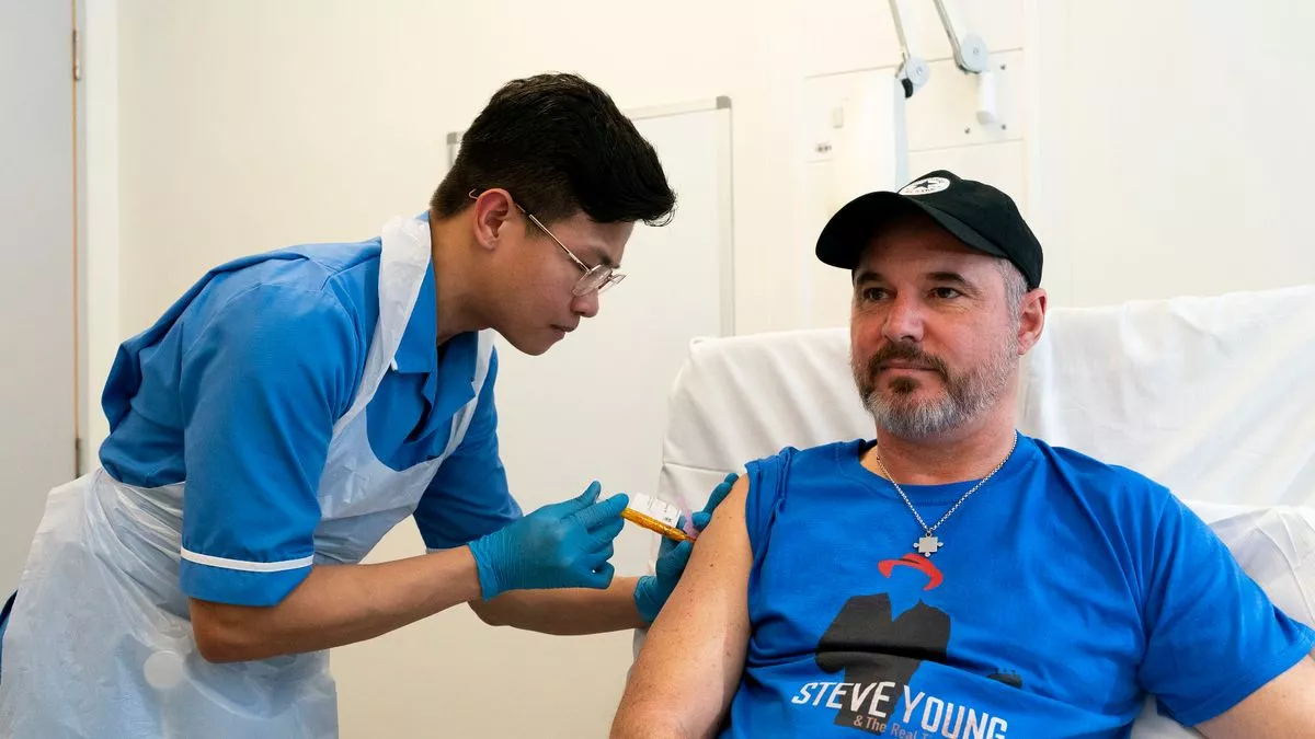 لأول مرة في العالم.. تجربة اللقاح المنقذ للحياة على مرضى سرطان الجلد في بريطانيا 