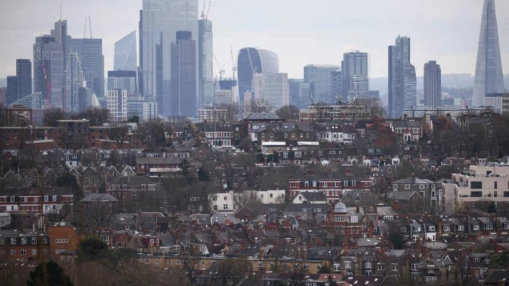 أسعار المنازل في بريطانيا ترتفع للمرة الأولى منذ ثلاثة أشهر 