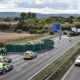 بريطانيا: حادث مروع على طريق (M5) السريع يغلق الطريق ويسبب تأخيرات مرورية كبيرة 