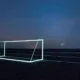 اكتشف أسرار أخطر ملعب كرة قدم في العالم.. تحفة فنية سعودية! 