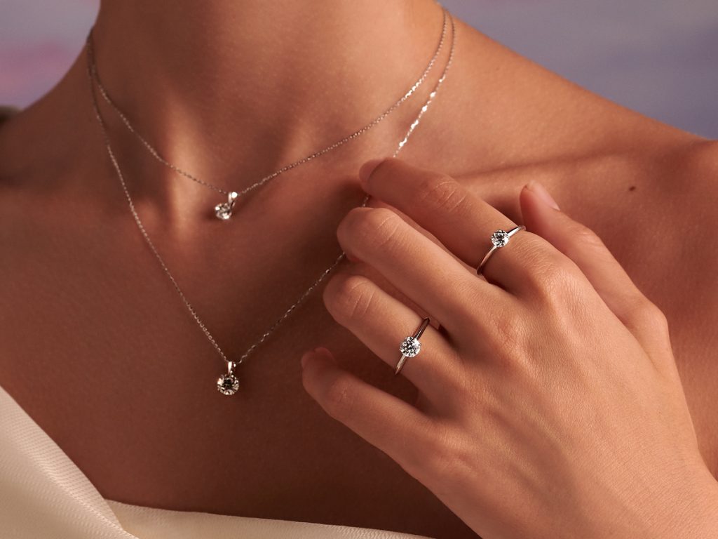 Shop Damas Jewellery For Women Online in UAE | Ounass